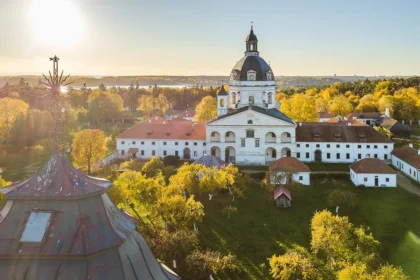 Pažaislio Vienuolyne Atnaujinamos Istorinės / Nuotrauka: arrivalguides.com (Brave)