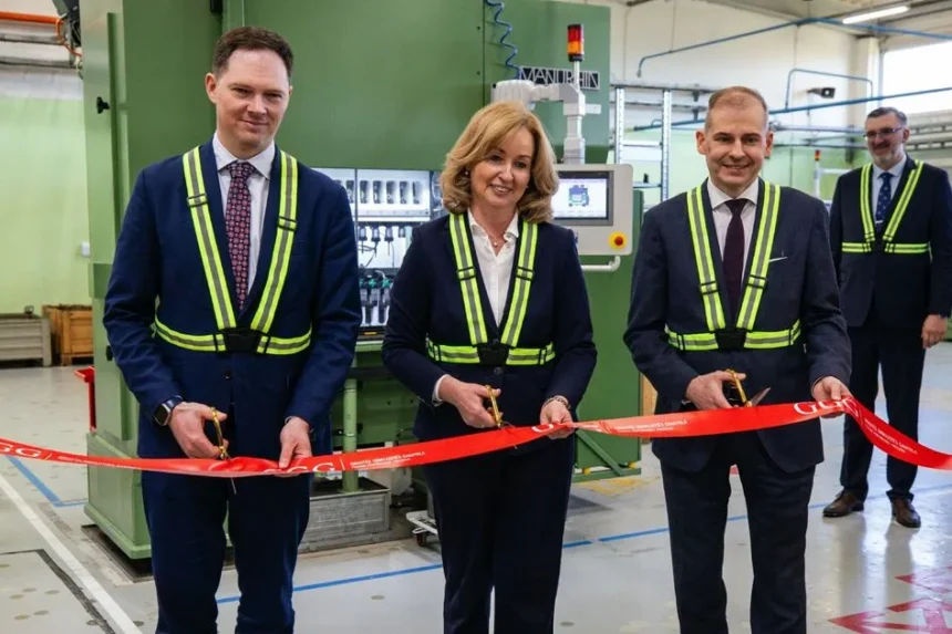 Giraitės Gamykla Pradeda Savarankišką / Nuotrauka: sc.bns.lt